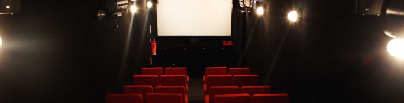 Cinema e Auditório Móvel